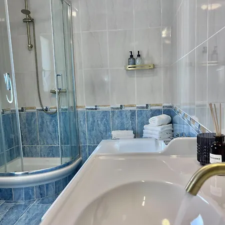 Apartment Maisonette With Stunning Terrace&private Garage - By Solstad *