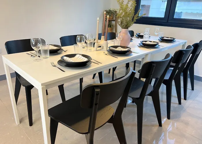 Maisonette With Stunning Terrace & Private Garage - By Solstad Apartamento *