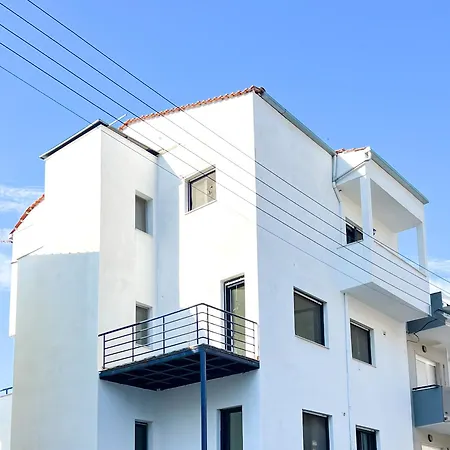 Maisonette With Stunning Terrace & Private Garage - By Solstad