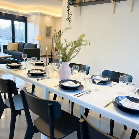 شقة Maisonette With Stunning Terrace & Private Garage - By Solstad