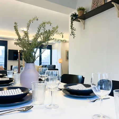 Maisonette With Stunning Terrace & Private Garage - By Solstad *