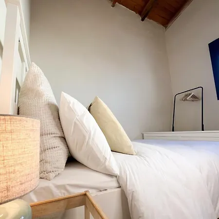 Maisonette With Stunning Terrace & Private Garage - By Solstad كافالا