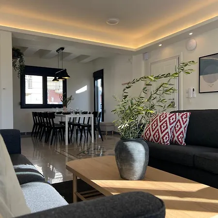 Appartamento Maisonette With Stunning Terrace & Private Garage - By Solstad