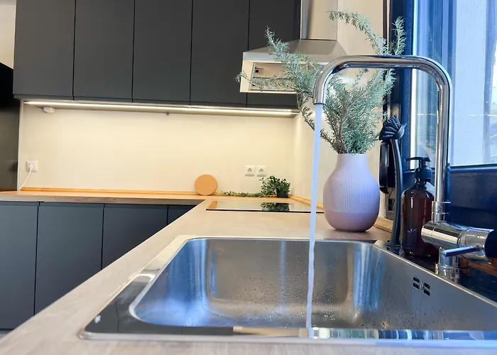 Maisonette With Stunning Terrace & Private Garage - By Solstad * Cavala