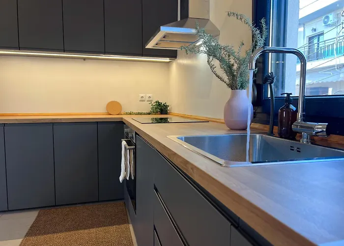 Maisonette With Stunning Terrace & Private Garage - By Solstad Cavala