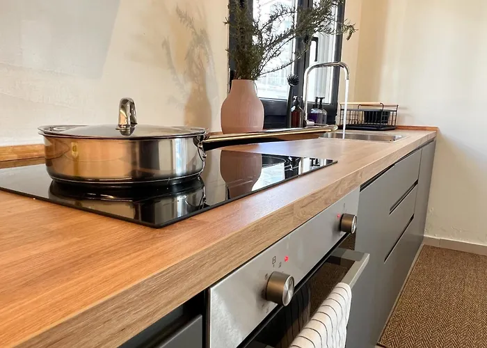 Maisonette With Stunning Terrace & Private Garage - By Solstad Cavala