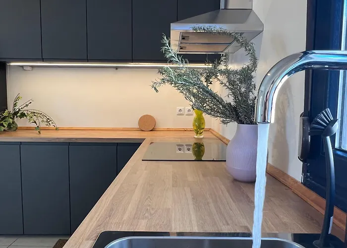 Maisonette With Stunning Terrace & Private Garage - By Solstad * Cavala